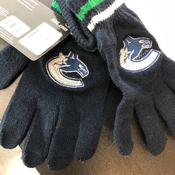 BNWT Men's NHL Official Canucks Navy Knit Gloves w/Canucks Logo Embroidery OS - Picture 5 of 8